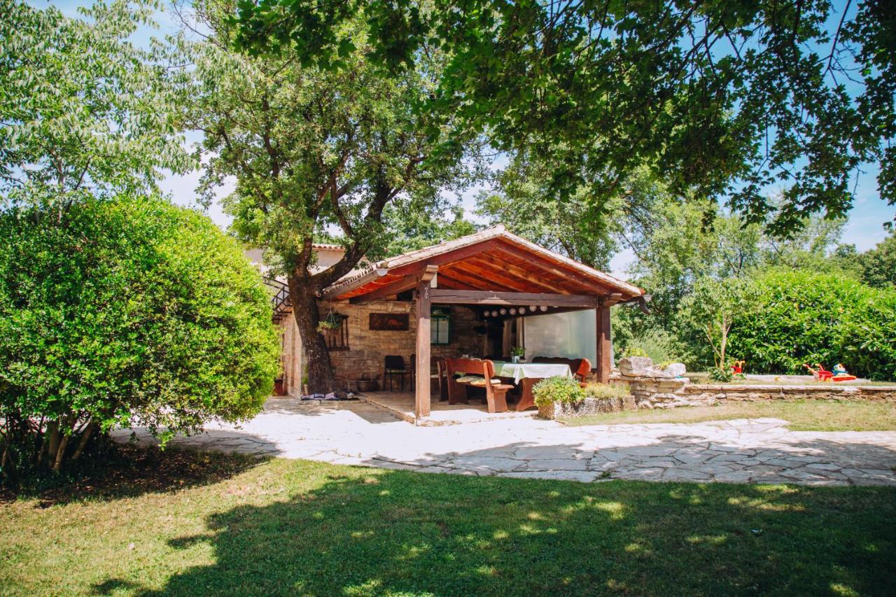 Casa Karnevali Villa Zminj Exterior photo